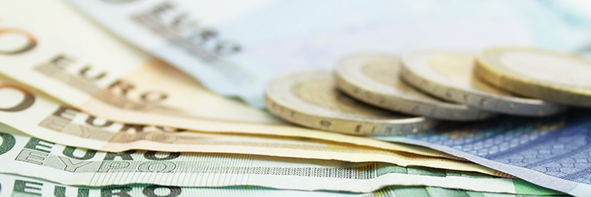 住宅ローン控除とは？初年度の確定申告について